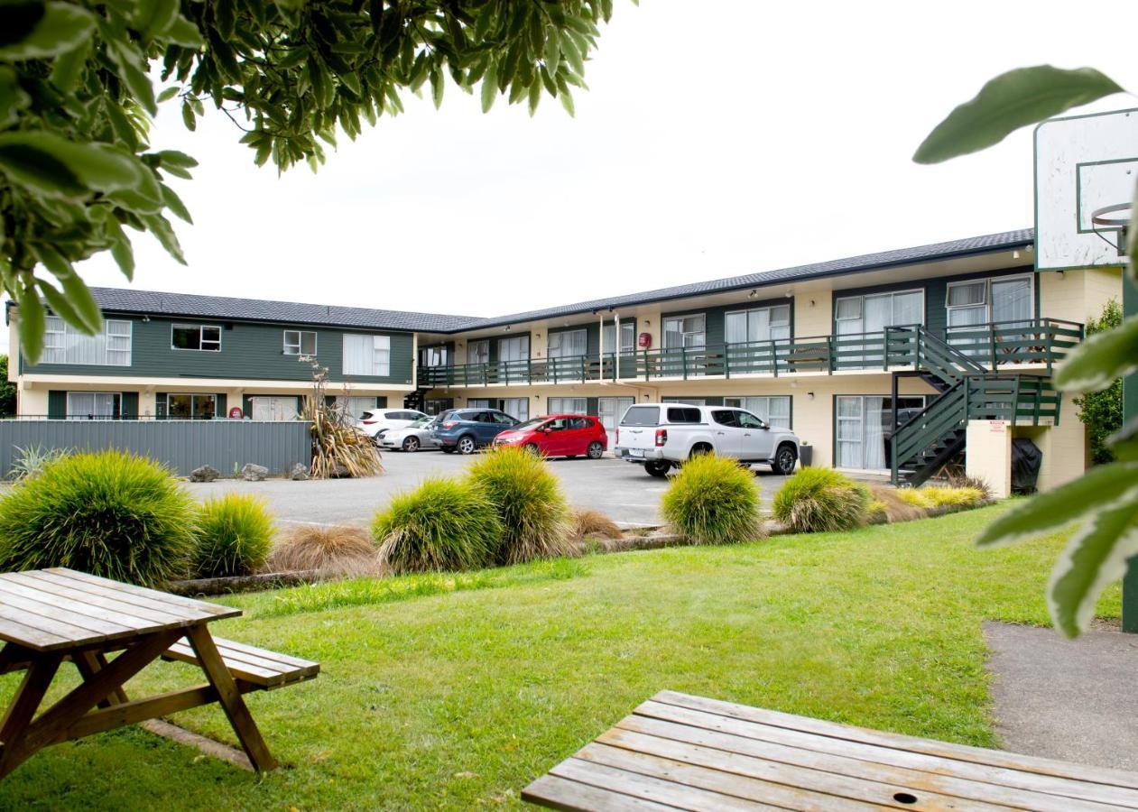 Kapiti Gateway Motel Waikanae Exterior photo